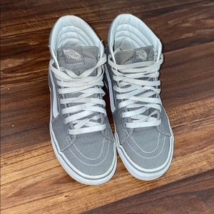 Women’s 7.5 hightop gray Vans